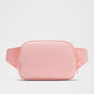 Lululemon 2L Belt Bag in Tea Rose (discontinued)
